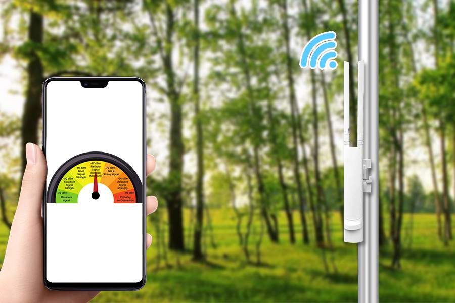 Lire la suite à propos de l’article Pourquoi choisir la fibre optique pour vos points d’accès extérieurs ?